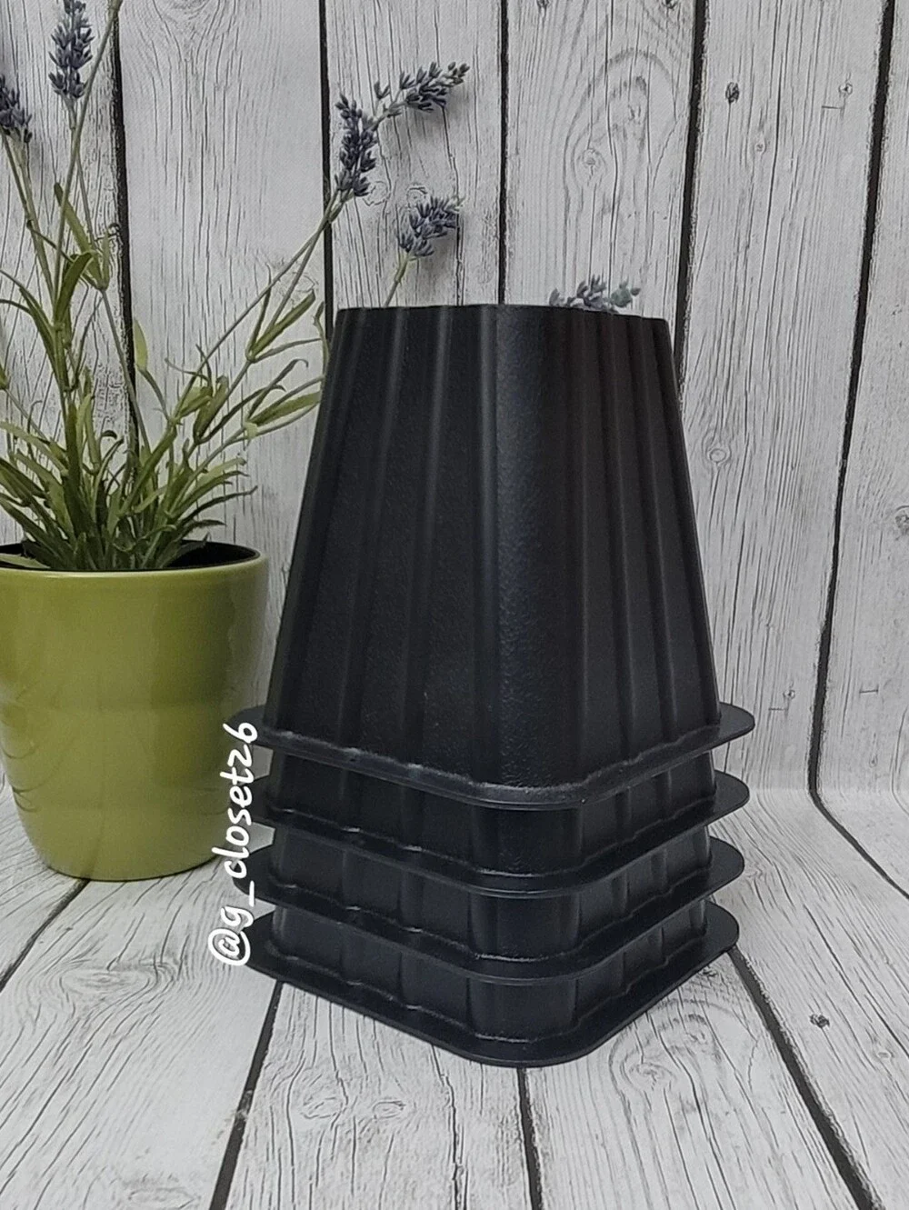 4 Rich Black Bed Risers — Matte Black